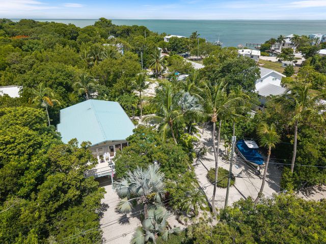 158 Tampa Drive, Plantation Key, FL 33070