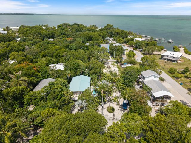 158 Tampa Drive, Plantation Key, FL 33070