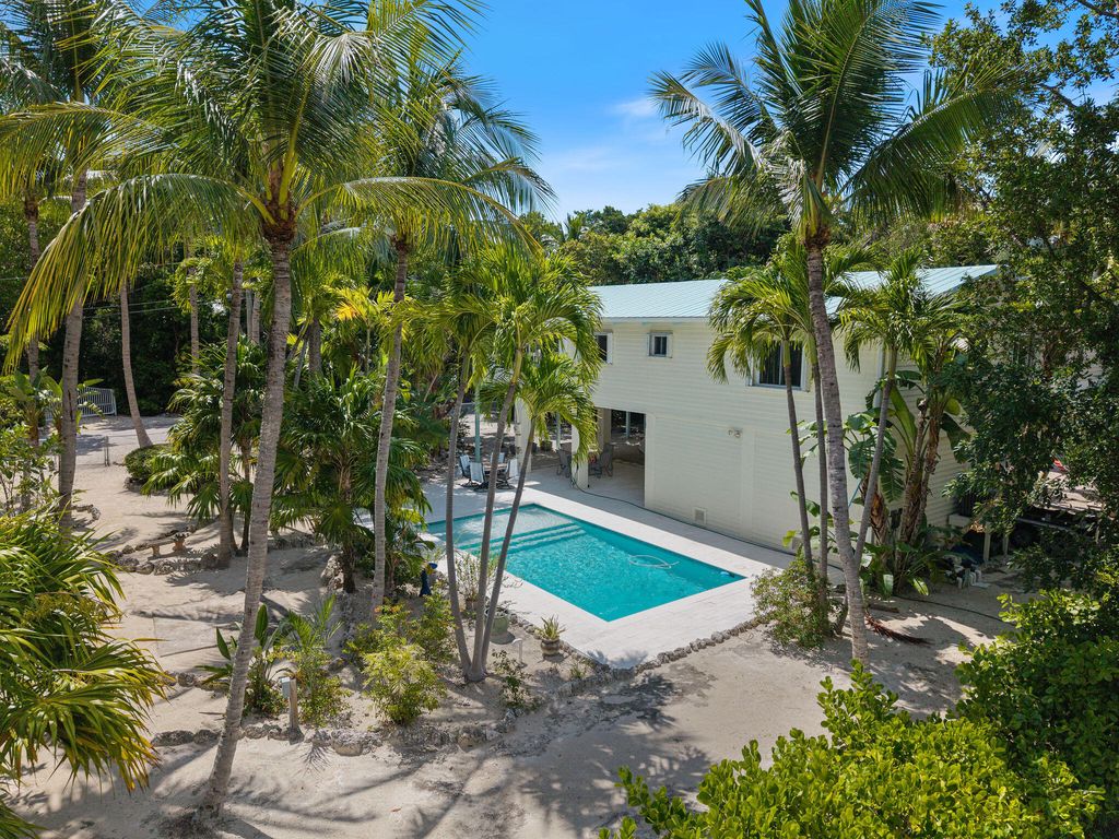 158 Tampa Drive, Plantation Key, FL 33070