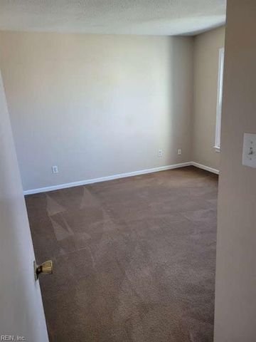 1757 Da Vinci DR, Virginia Beach, VA 23454