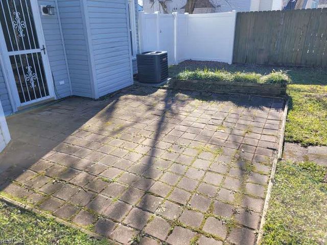 1757 Da Vinci DR, Virginia Beach, VA 23454