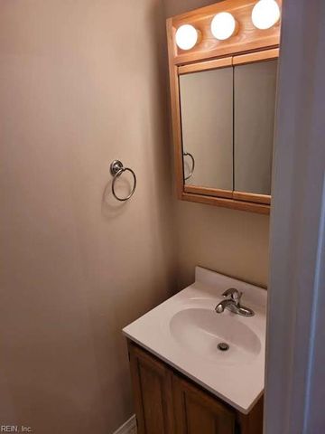 1757 Da Vinci DR, Virginia Beach, VA 23454