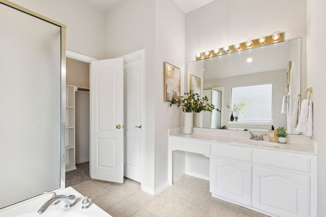 1211 Carina Drive, Arlington, TX 76013