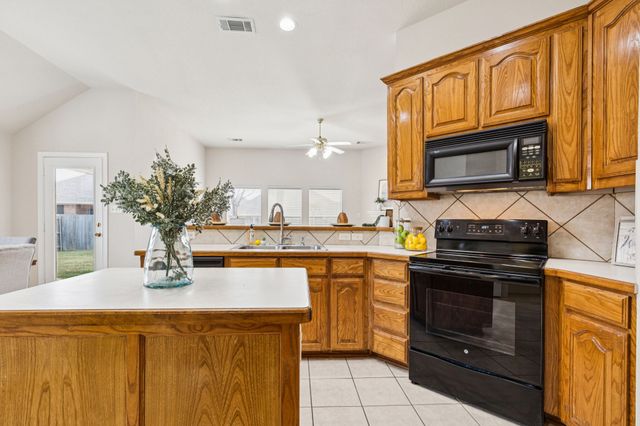 1211 Carina Drive, Arlington, TX 76013