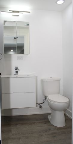 4813 W West End Avenue, Chicago, IL 60644