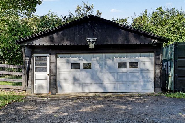 4905 Upper Valley Road, Dayton, OH 45424