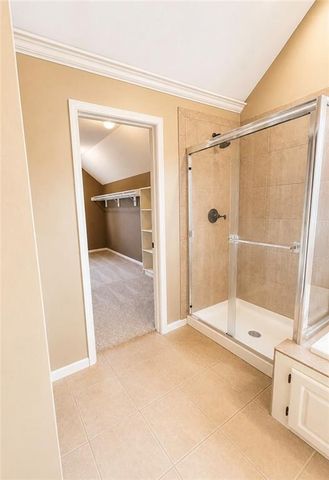 8604 NE 99th Street, Kansas City, MO 64157
