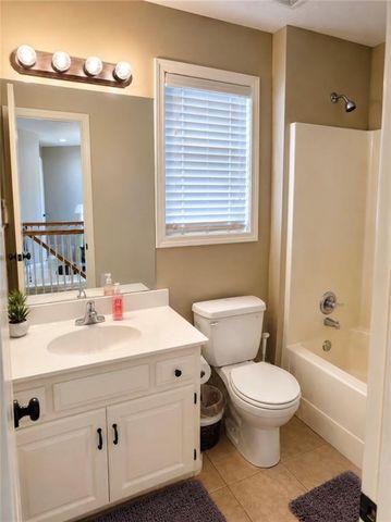 8604 NE 99th Street, Kansas City, MO 64157