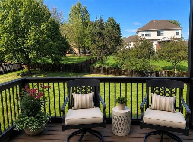 8604 NE 99th Street, Kansas City, MO 64157