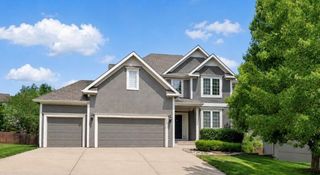 8604 NE 99th Street, Kansas City, MO 64157