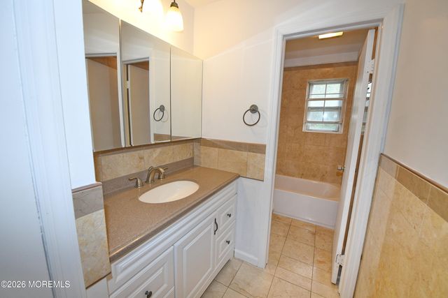 34 Greenwood Loop Road 34, Brick, NJ 08724