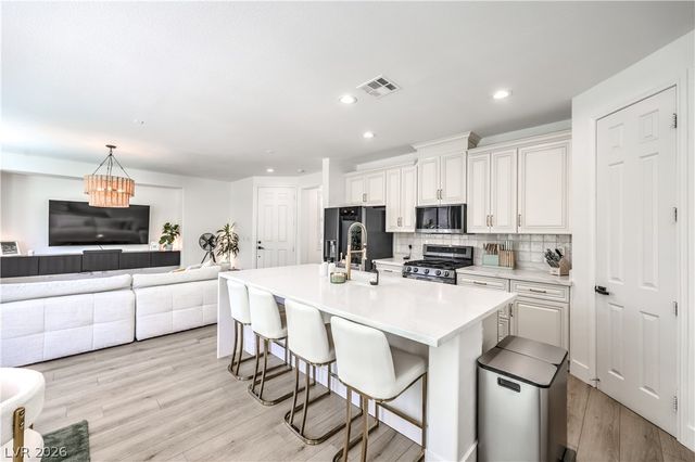 1061 Ambrosia Drive, Las Vegas, NV 89138