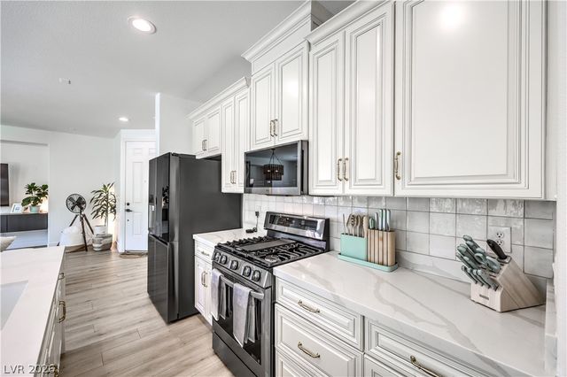 1061 Ambrosia Drive, Las Vegas, NV 89138