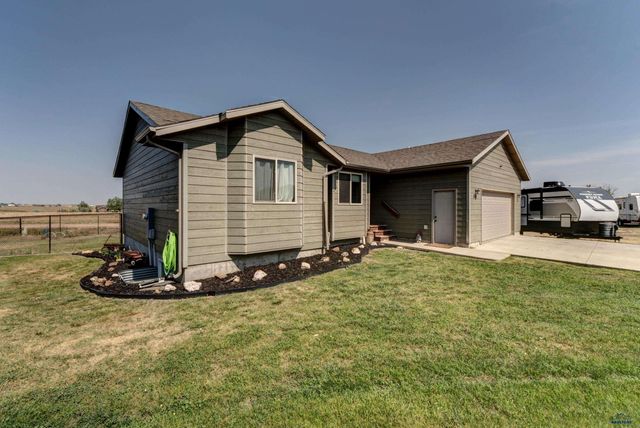 678 FLIGHT LINE CT, Box Elder, SD 57719