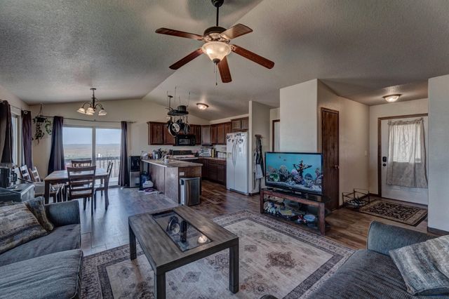 678 FLIGHT LINE CT, Box Elder, SD 57719