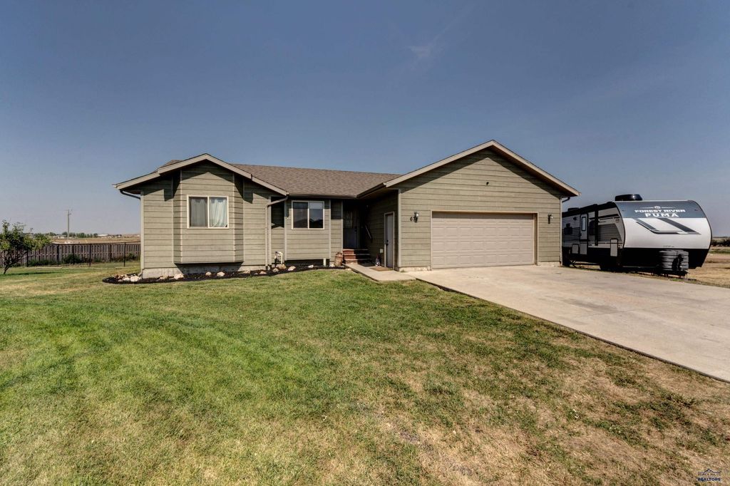 678 FLIGHT LINE CT, Box Elder, SD 57719