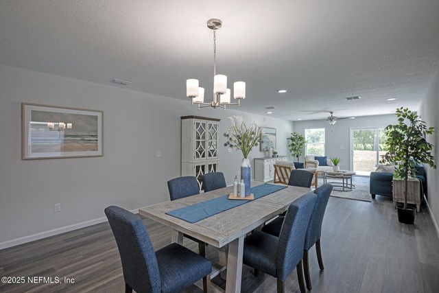 15230 ROBERT Avenue, Jacksonville, FL 32218