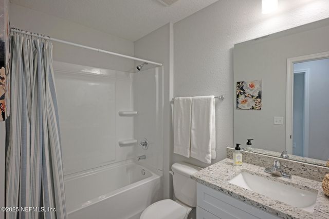 15230 ROBERT Avenue, Jacksonville, FL 32218