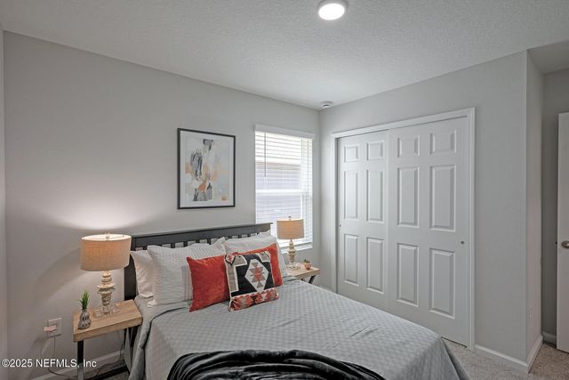 15230 ROBERT Avenue, Jacksonville, FL 32218