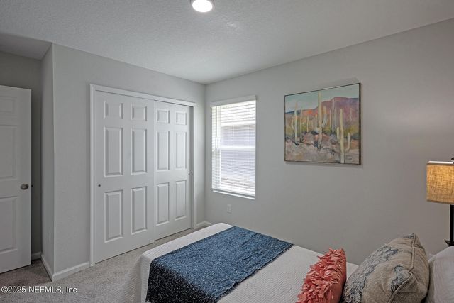 15230 ROBERT Avenue, Jacksonville, FL 32218