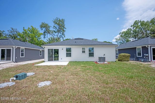 15230 ROBERT Avenue, Jacksonville, FL 32218