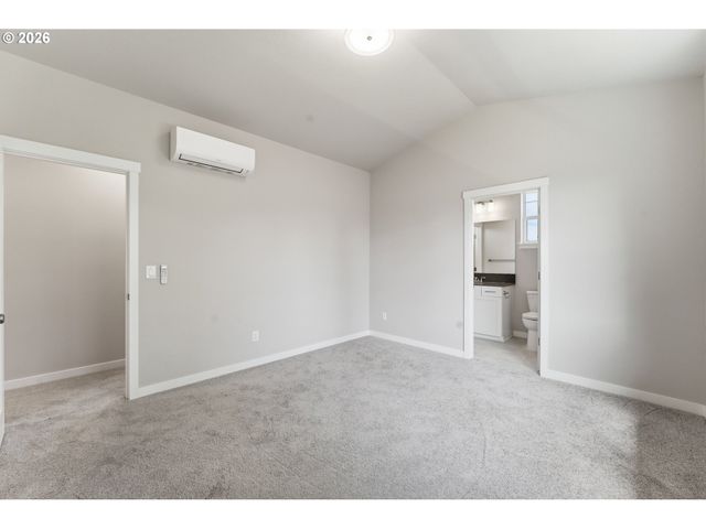 4754 N VANDERBILT St, Portland, OR 97203