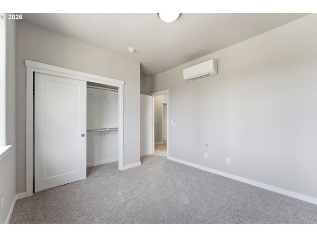 4754 N VANDERBILT St, Portland, OR 97203