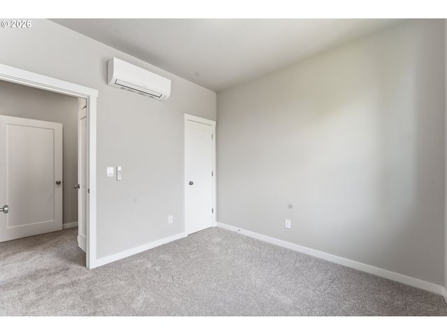 4754 N VANDERBILT St, Portland, OR 97203