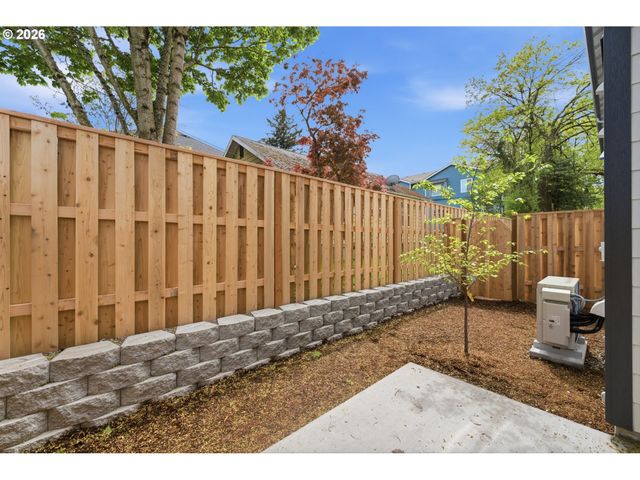 4754 N VANDERBILT St, Portland, OR 97203