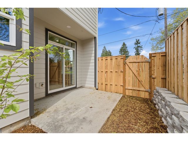 4754 N VANDERBILT St, Portland, OR 97203