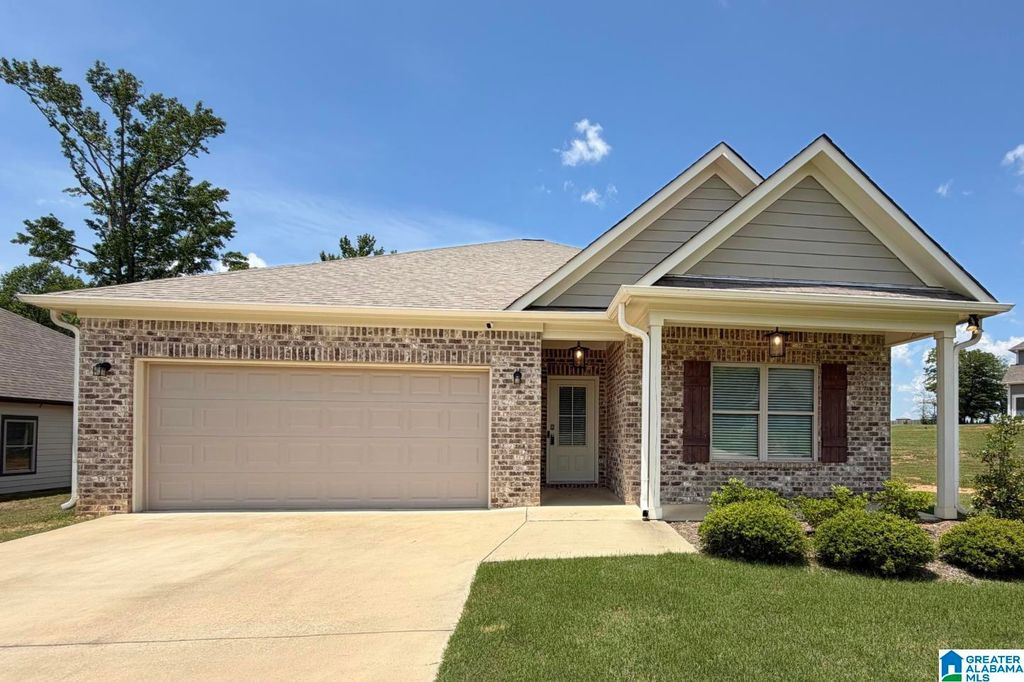 65 RIDGEVIEW CIRCLE, Jemison, AL 35085