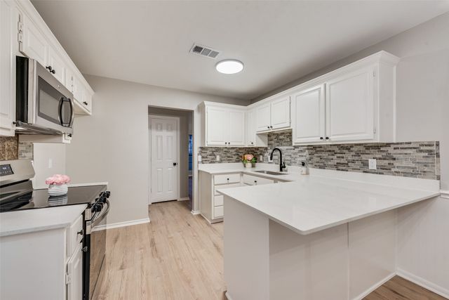 4672 Birchbend Lane, Fort Worth, TX 76137