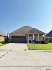 2500 George Dr, Thibodaux, LA 70301