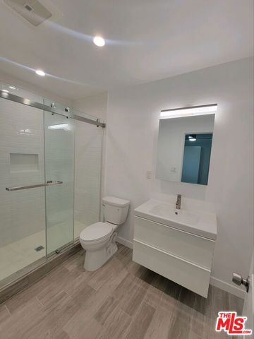 825 Broadway Street 1, Venice (los Angeles), CA 90291