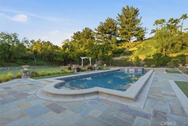 4282 Hidden Oaks, Yorba Linda, CA 92886