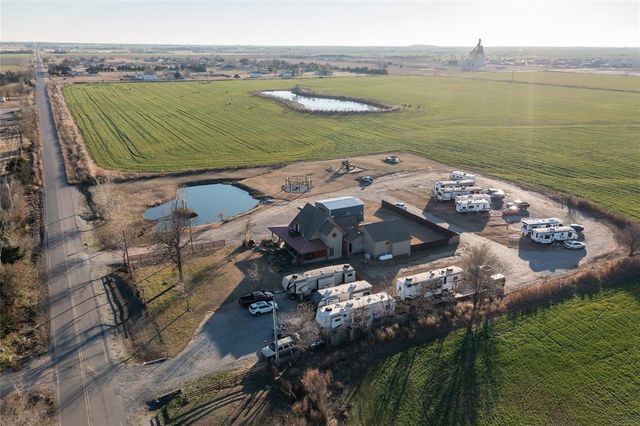 3808 S Manning Road, El Reno, OK 73036