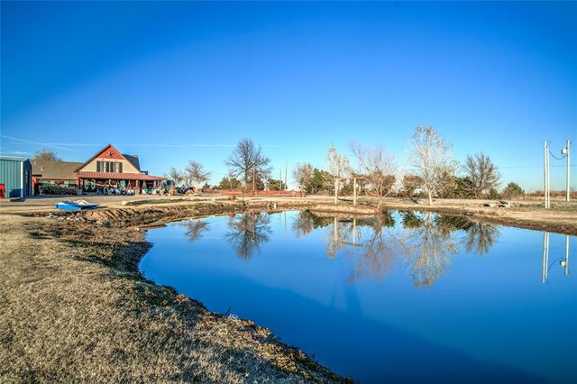 3808 S Manning Road, El Reno, OK 73036