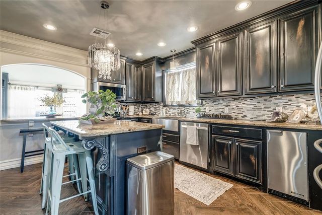 3808 S Manning Road, El Reno, OK 73036