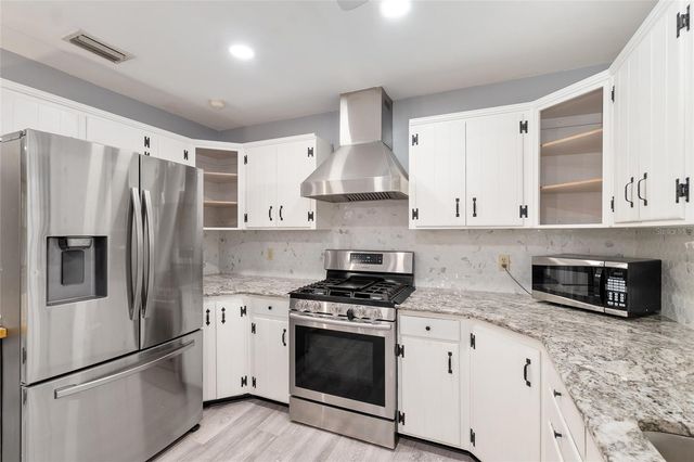 3920 SW 1ST AVENUE, Gainesville, FL 32607