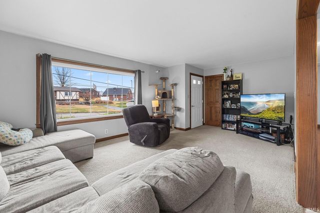 1041 Justin Street, Jasper, IN 47546