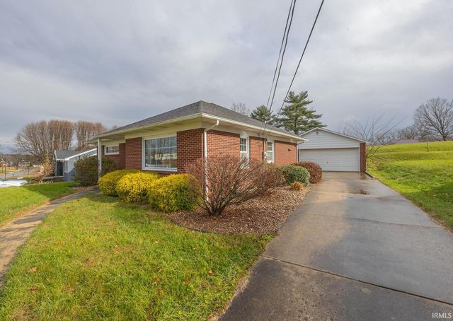 1041 Justin Street, Jasper, IN 47546