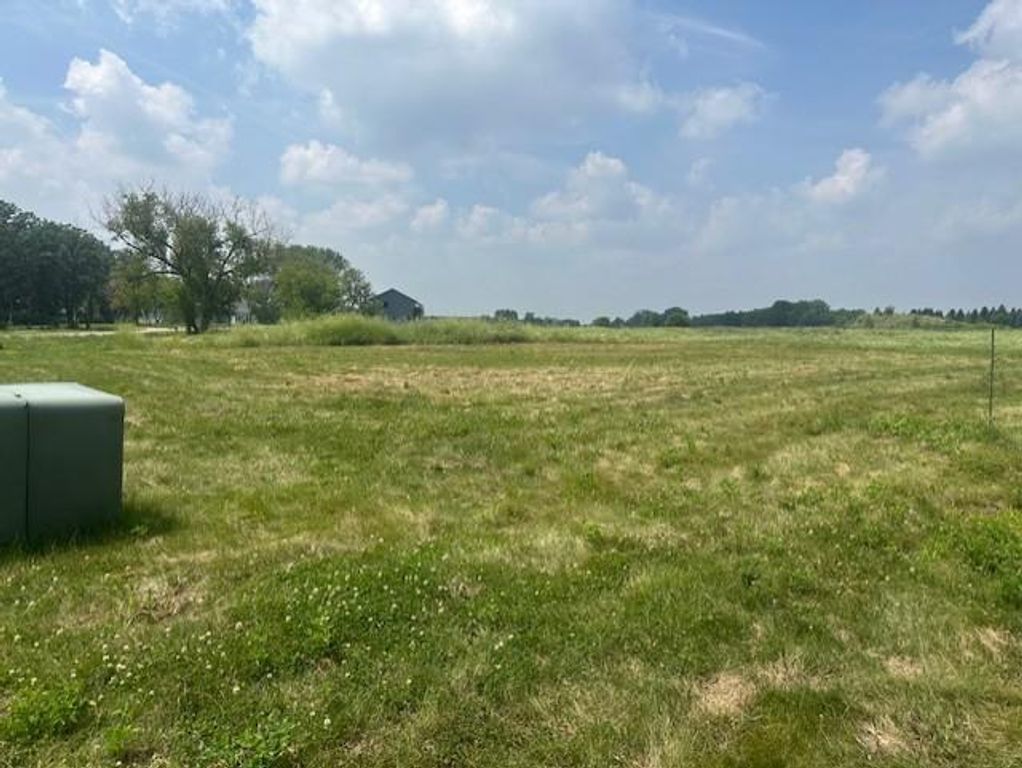 927 Jasmine Drive, Sartell, MN 56377