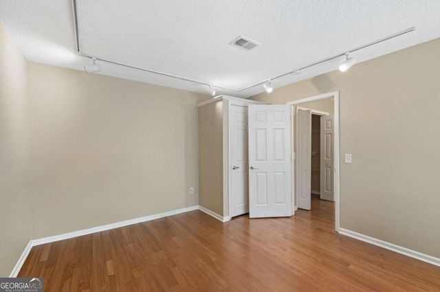601 Abingdon Way, Atlanta, GA 30328