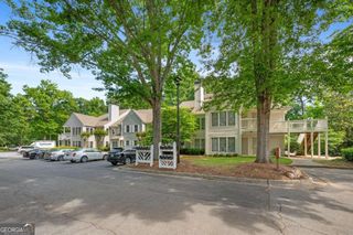 601 Abingdon Way, Atlanta, GA 30328