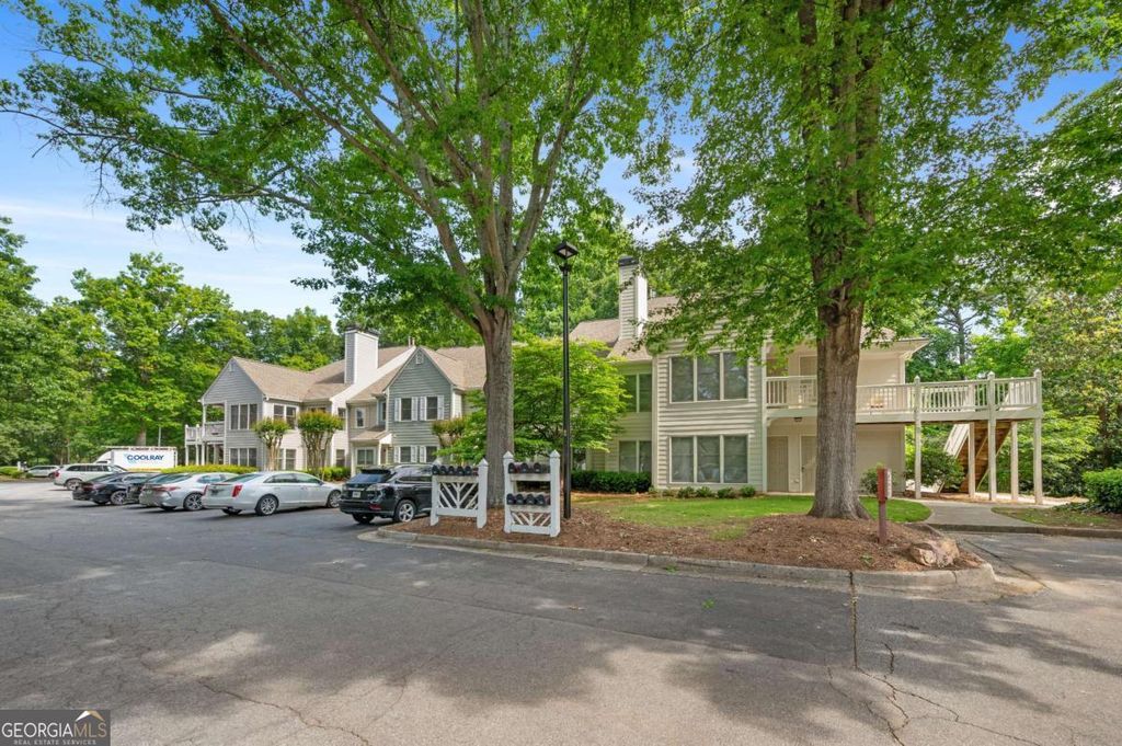 601 Abingdon Way, Atlanta, GA 30328