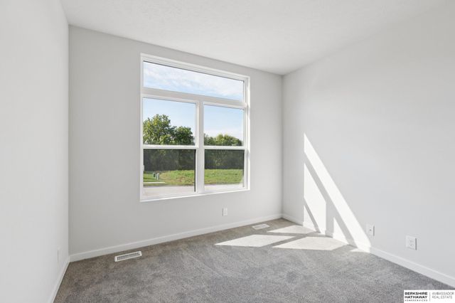 2116 Gindy Drive, Bellevue, NE 68147