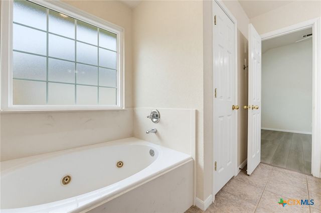 1914 Stonehenge Drive, Harker Heights, TX 76548