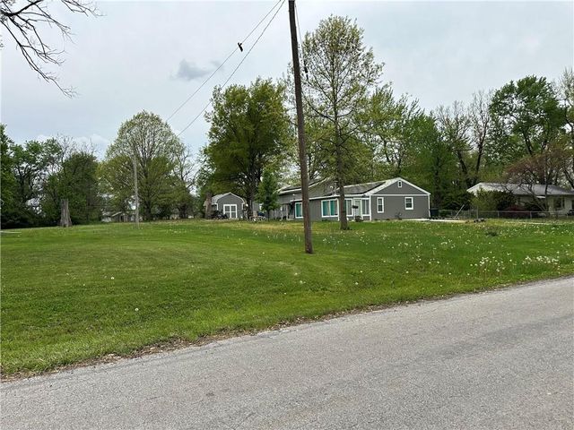 13608 Spruce Avenue, Grandview, MO 64030