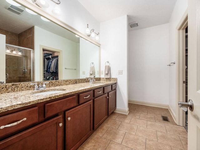 3677 Foresta Grand Drive, Powell, OH 43065