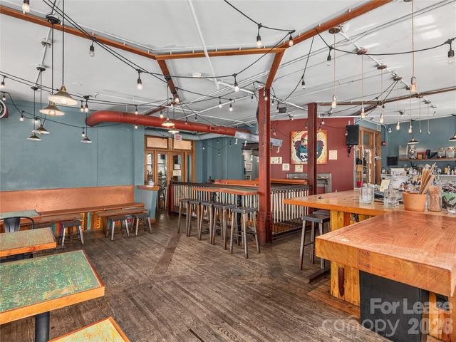 48 College Street, Asheville, NC 28801